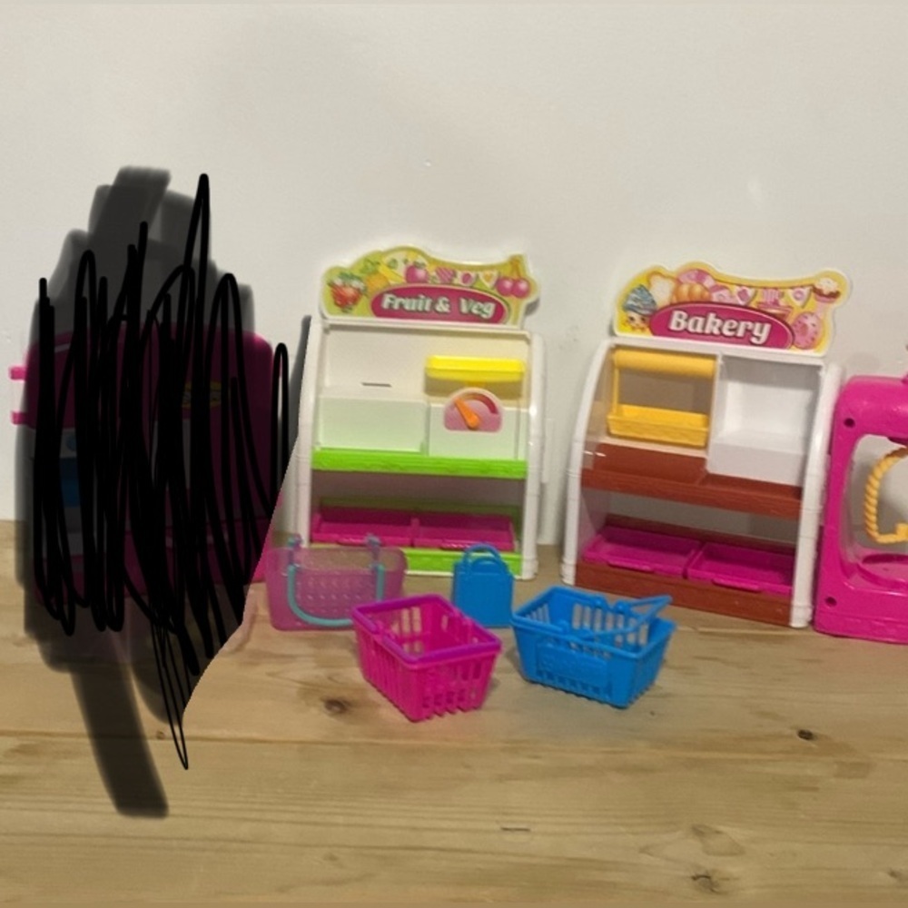 Shopkins fruit and veg, and bakery Shopkins